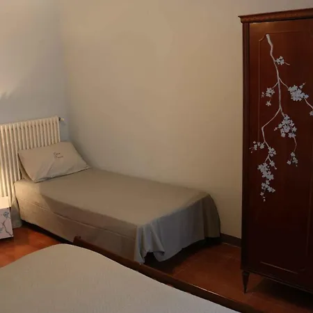 With Pool In Lazise-gardasee 57800 Appartamento Lazise